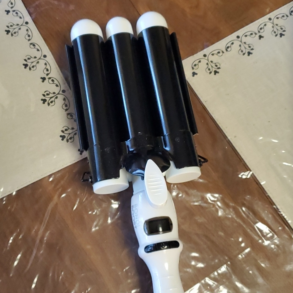 Bondi boost hair curling iron